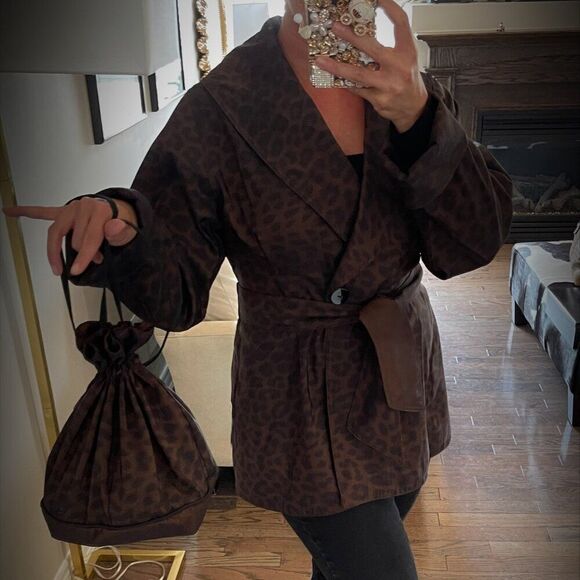 Laura Petites beaded pullover sweater, sz large, EUC, black body, bronze… - Picture 15 of 15